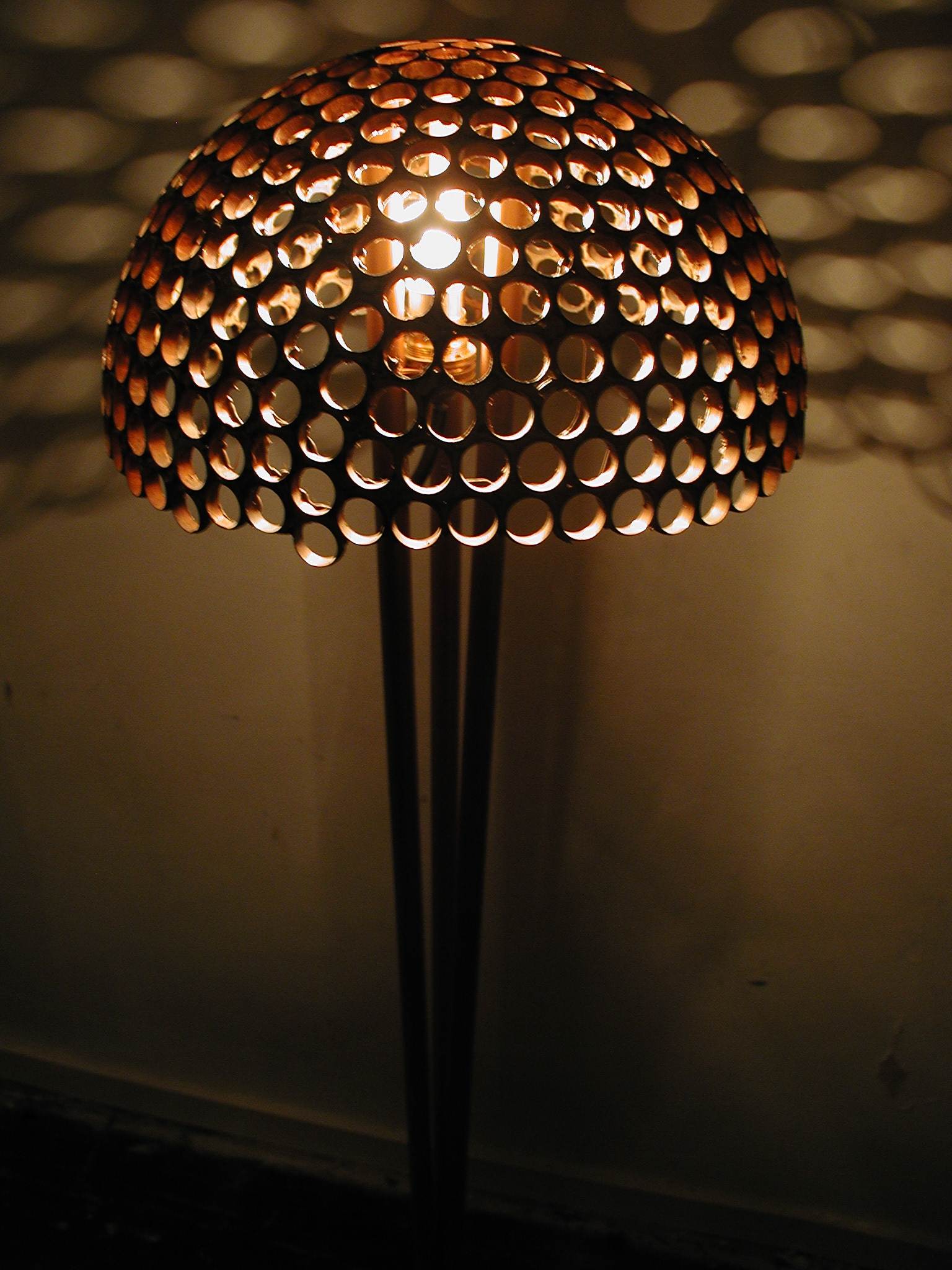 Eco1stArt.com Copper Comb Lamp Detail View 1